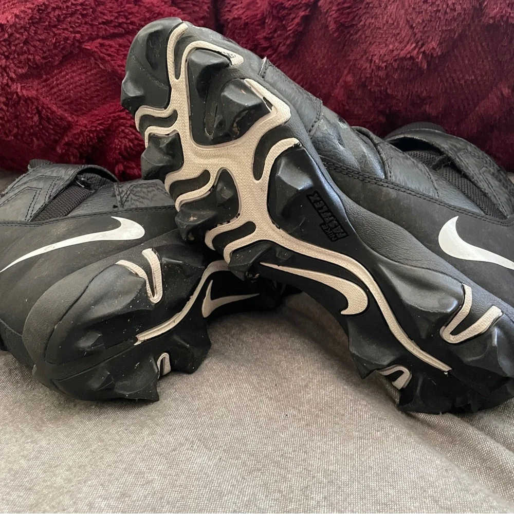 Nike Force‎ Cleats Youth 5